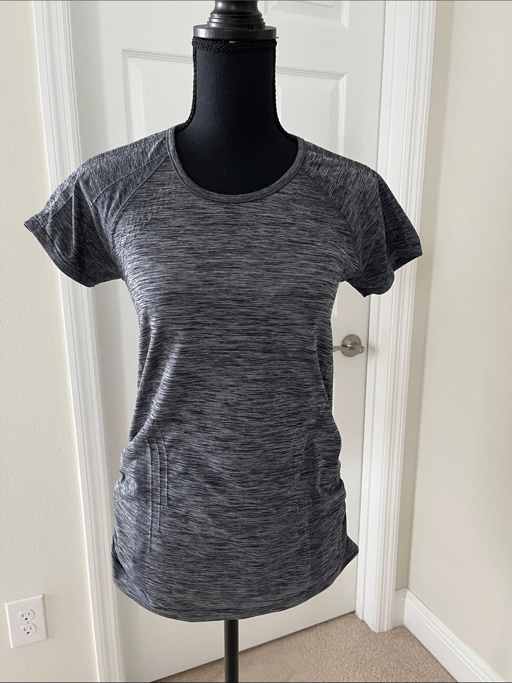 Athleta Heather Charcoal Short-Sleeve Active Tee